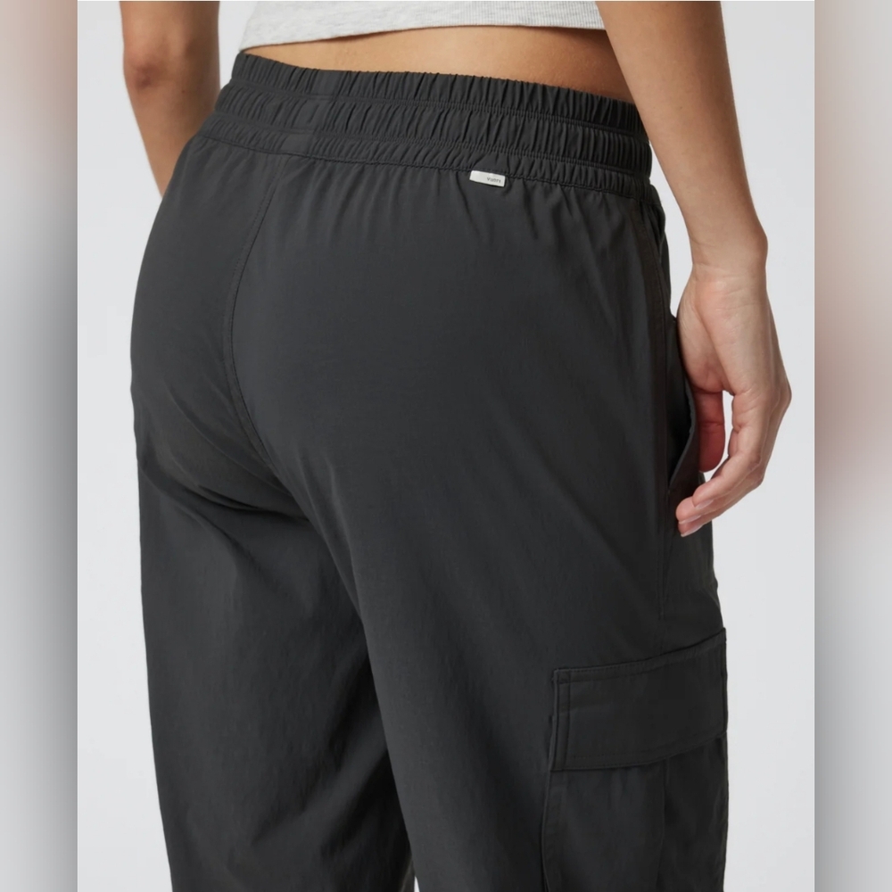NWT WOMAN'S VUORI "SCOUT JOGGER". COLOR VINTAGE BLACK. SIZE SMALL/26.5" Inseam.